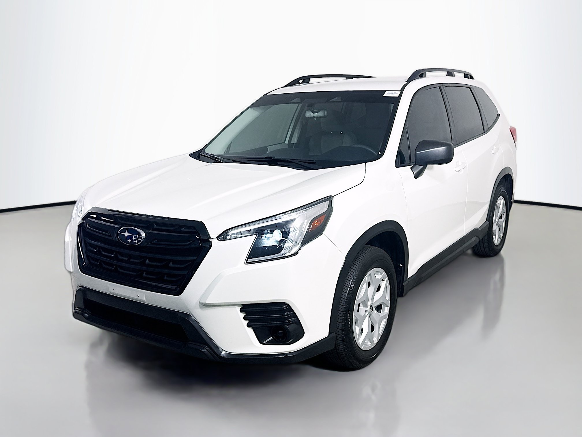 Used 2022 Subaru Forester AWD/4WD image 4