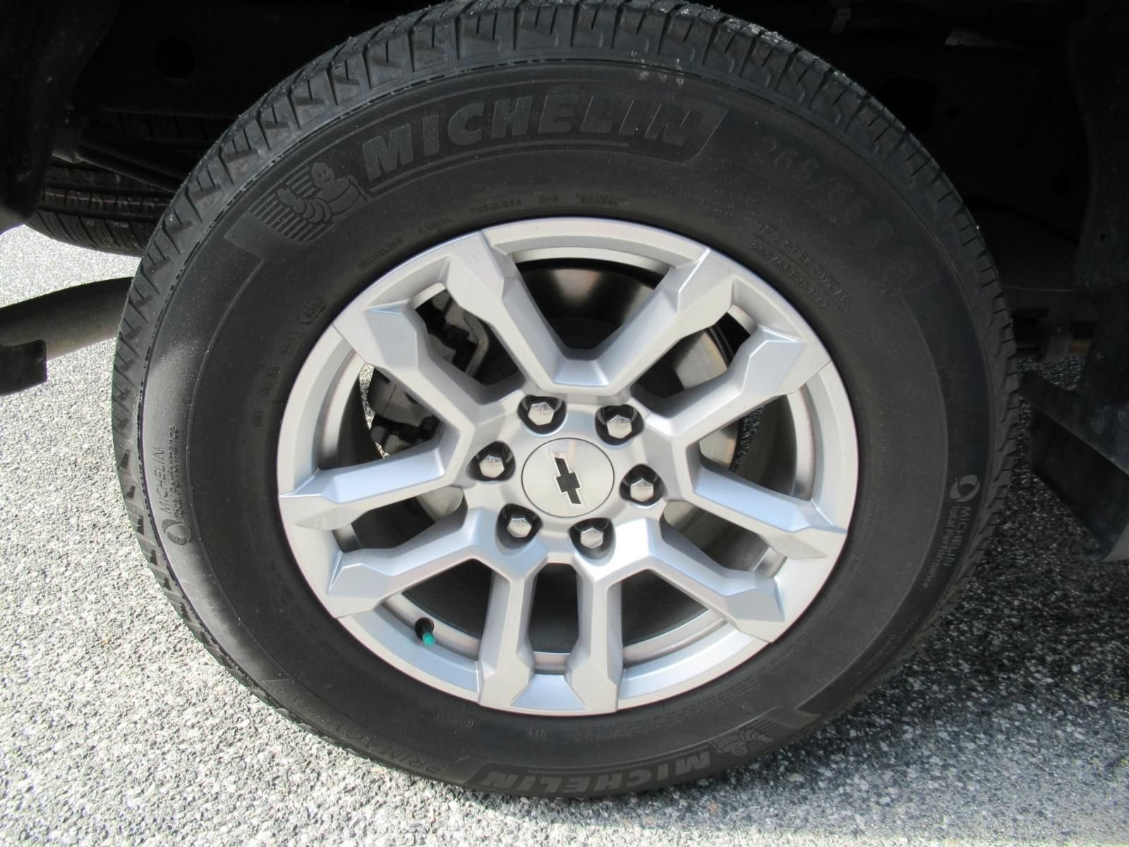 Used 2023 Chevrolet Silverado 1500 RST AWD/4WD image 8