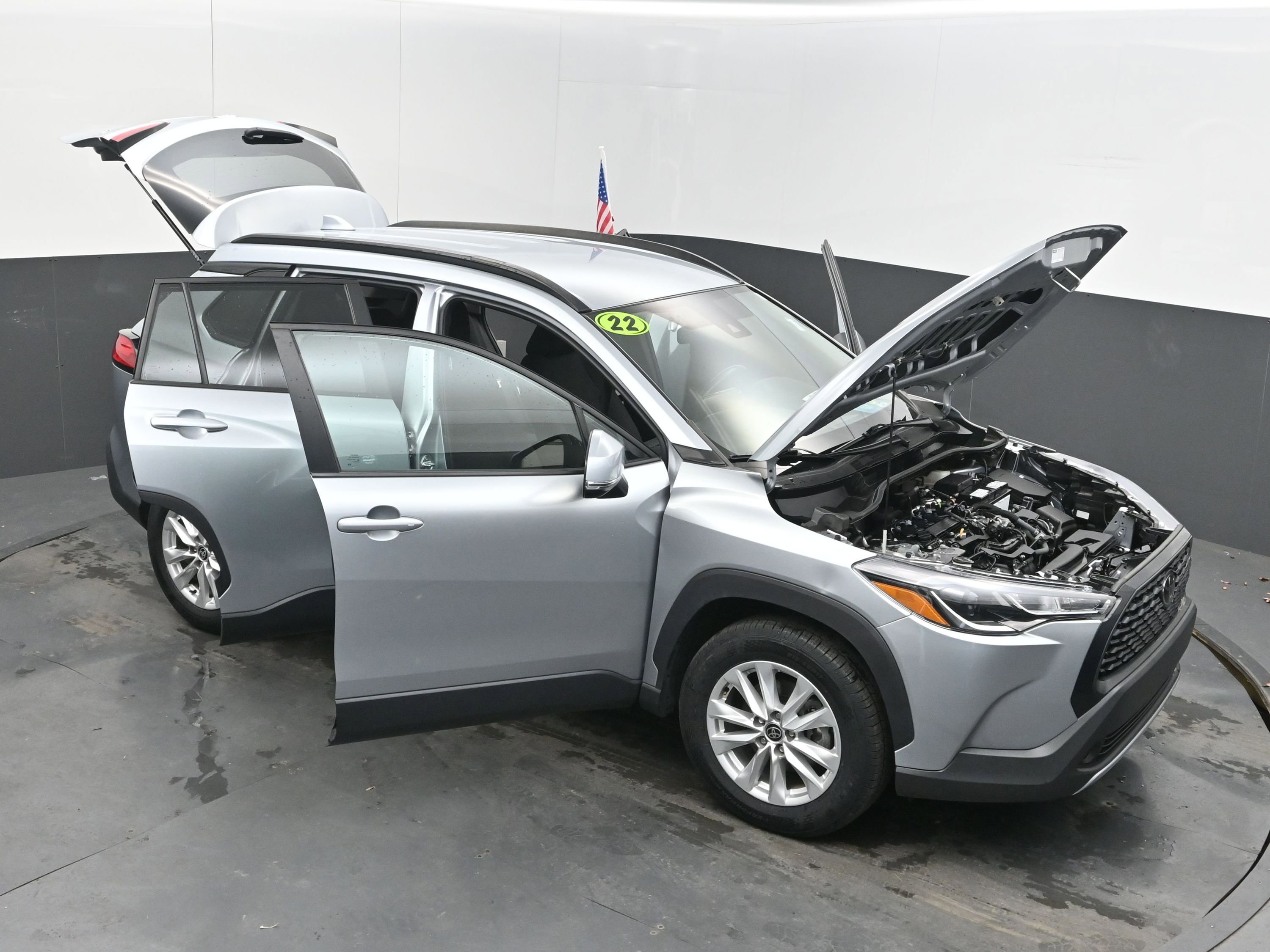 Used 2022 Toyota Corolla Cross LE image 38