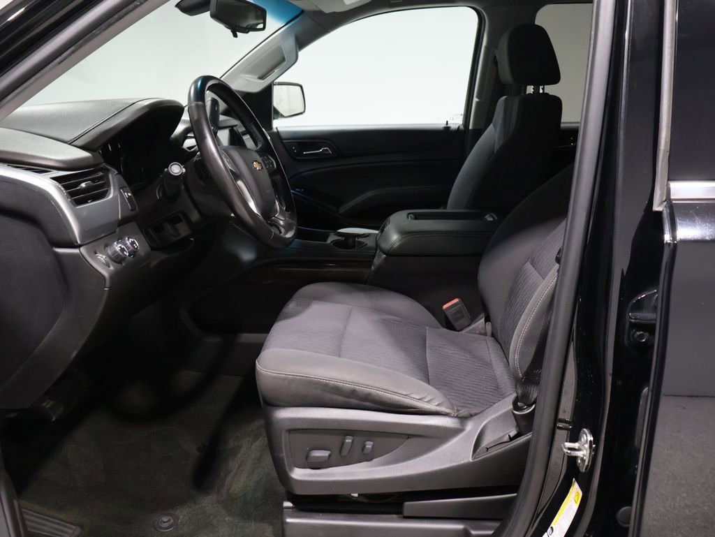 Used 2018 Chevrolet Suburban LS image 10