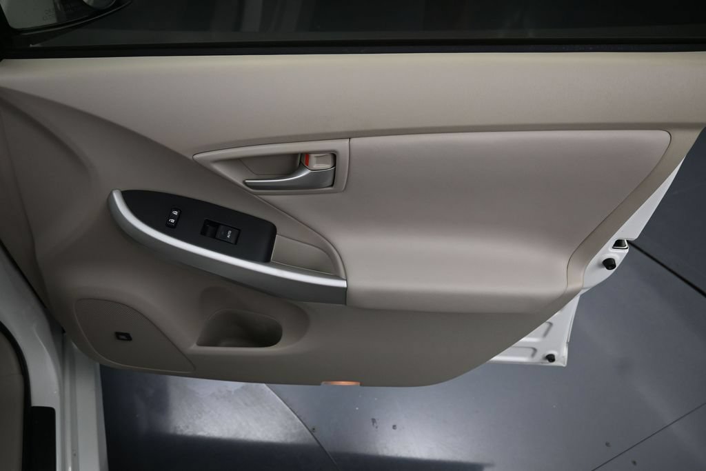 Used 2014 Toyota Prius Four FWD image 33
