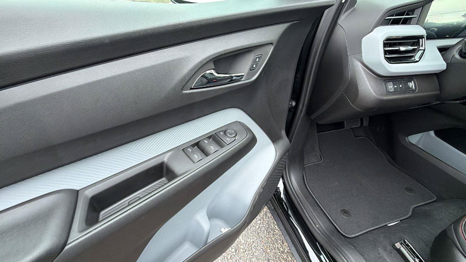New 2027 Chevrolet Bolt RS w/ Technology Package FWD image 12