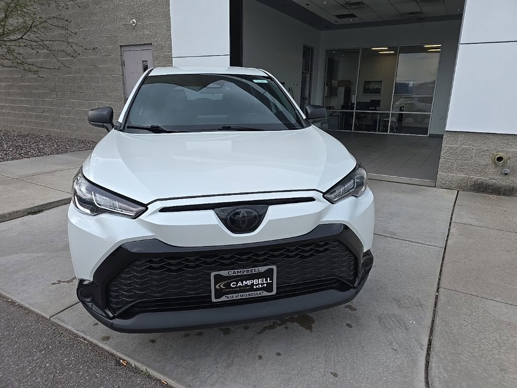 Used 2023 Toyota Corolla Cross S image 2