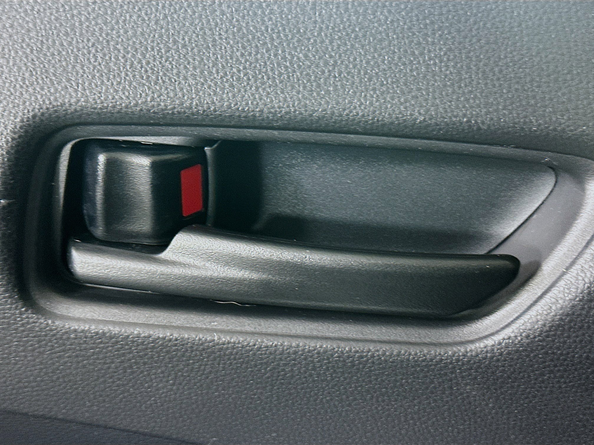 Used 2022 Toyota Corolla Cross LE image 14