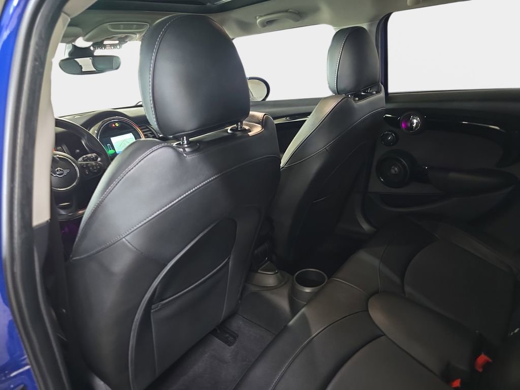 Used 2019 MINI Cooper S w/ Premium Package image 16