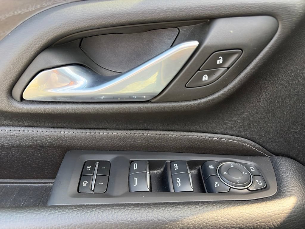 Used 2023 GMC Yukon Denali AWD/4WD image 54