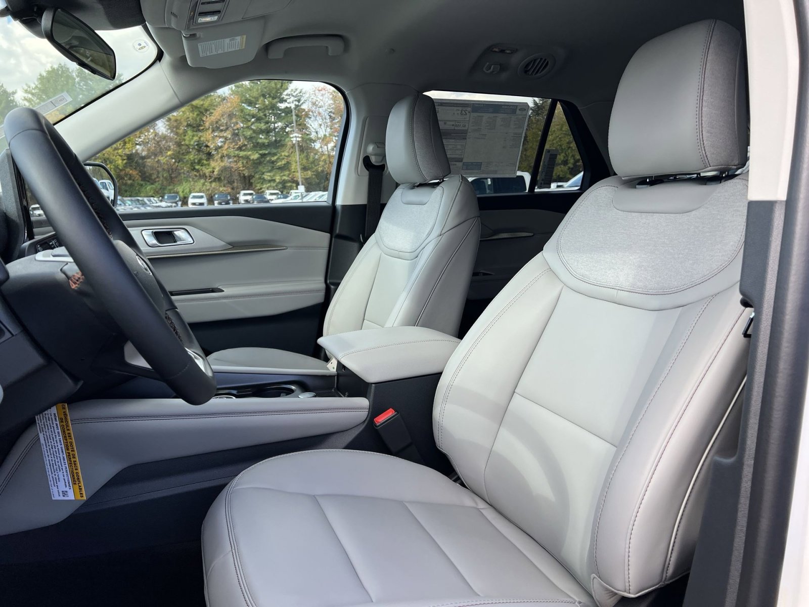 New 2026 Ford Explorer Active w/ Active Comfort Package image 13