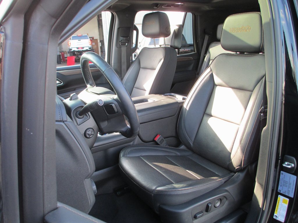 Certified 2023 Chevrolet Tahoe High Country w/ Advanced Technology Package image 21