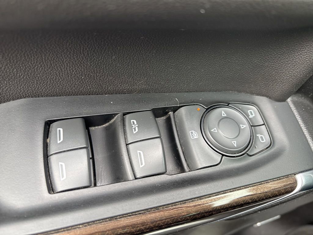 Used 2019 Chevrolet Silverado 1500 RST image 25