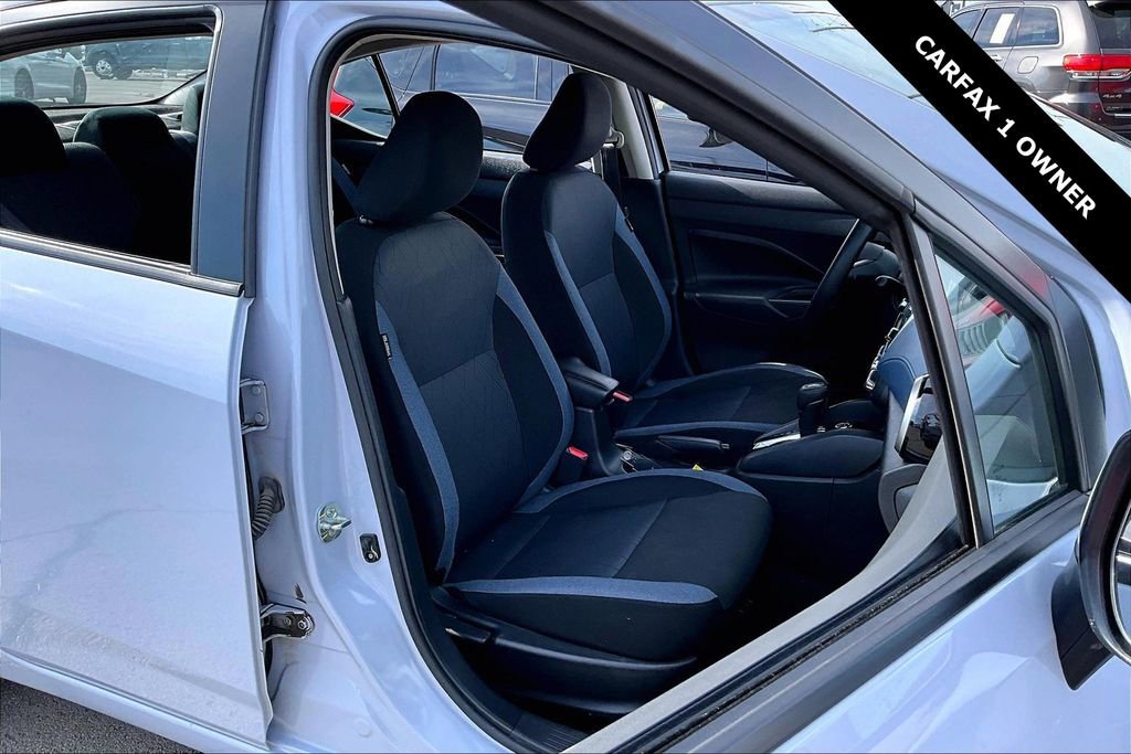 Used 2024 Nissan Versa SV w/ Trunk Package image 27