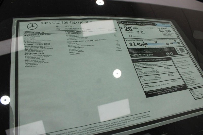 New 2025 Mercedes-Benz GLC 300 4MATIC image 4