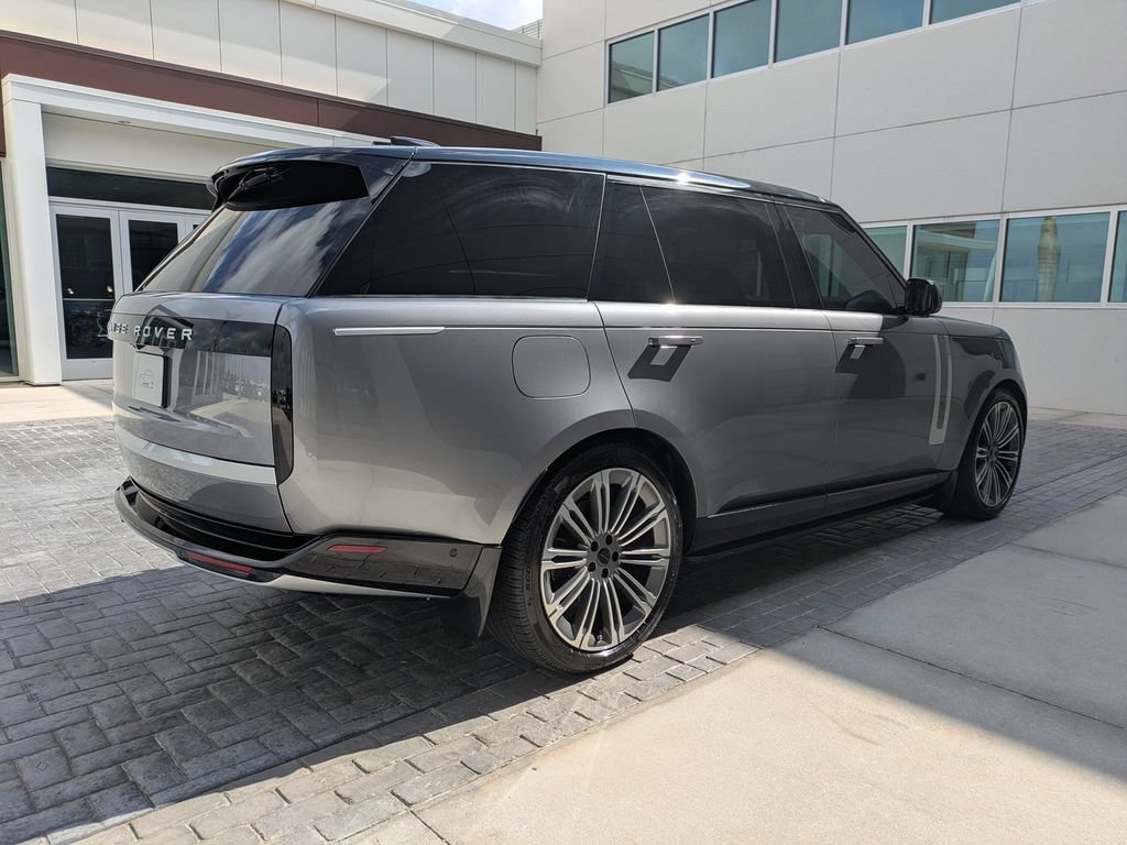 Used 2026 Land Rover Range Rover Long Wheelbase Autobiography AWD/4WD image 5
