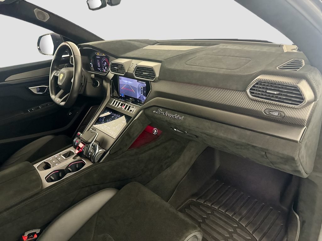 Used 2023 Lamborghini Urus Performante AWD/4WD image 31