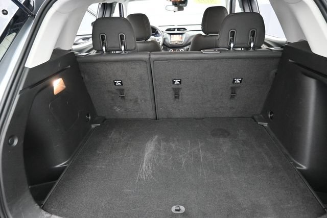 Used 2022 Chevrolet TrailBlazer LT FWD image 26