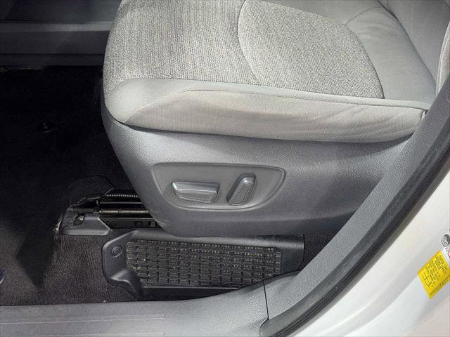 Certified 2021 Toyota Sienna LE FWD image 24