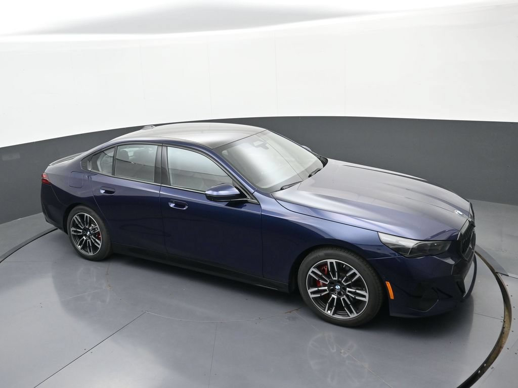 New 2026 BMW 540i xDrive w/ Executive Package AWD/4WD image 30