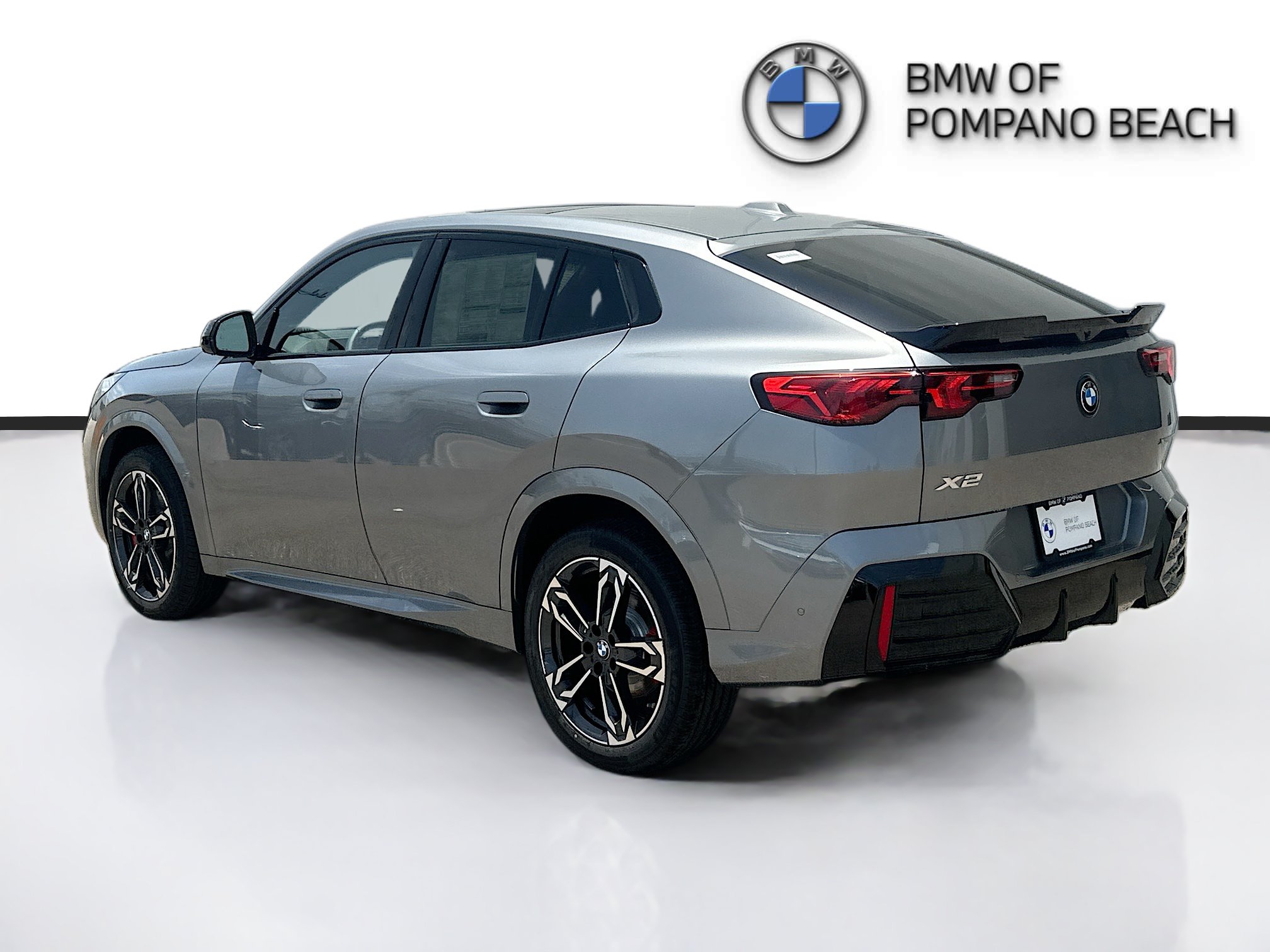 New 2026 BMW X2 xDrive28i w/ Technology Package AWD/4WD image 4