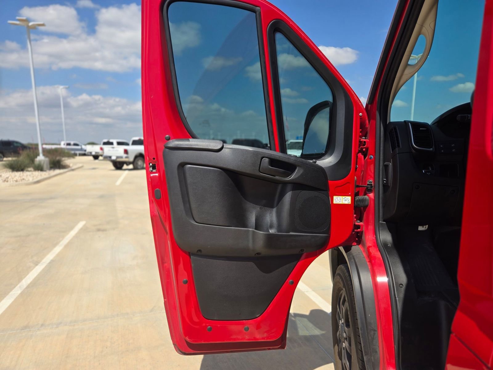 Used 2024 RAM ProMaster 3500 w/ Leather Interior Group image 12