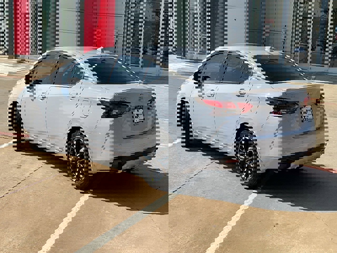 New 2025 Nissan Versa SR w/ Trunk Package image 7