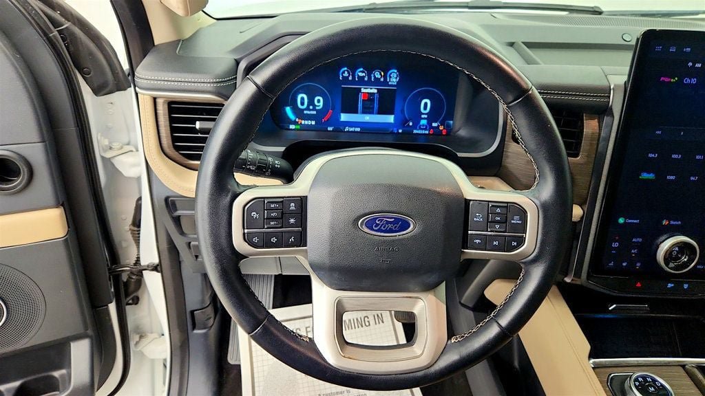 Used 2022 Ford Expedition Limited AWD/4WD image 13