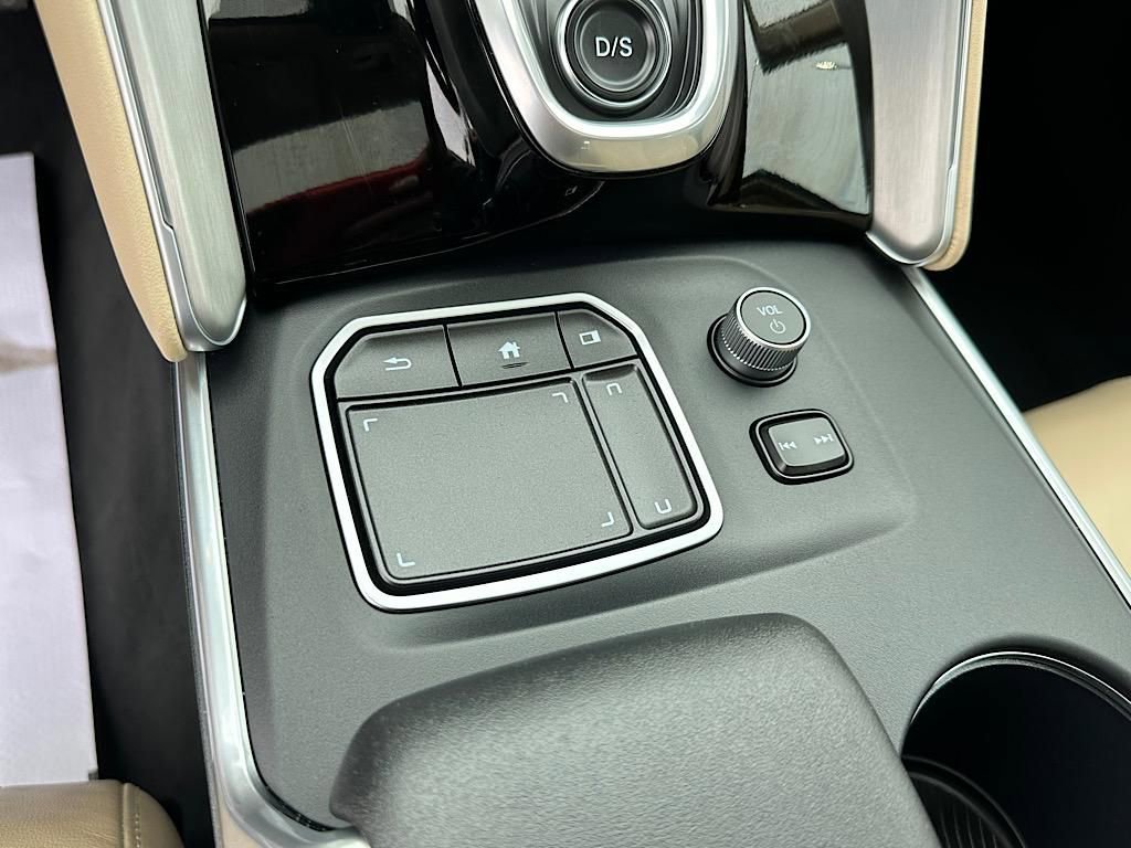 Certified 2025 Acura TLX w/ Technology Package image 31