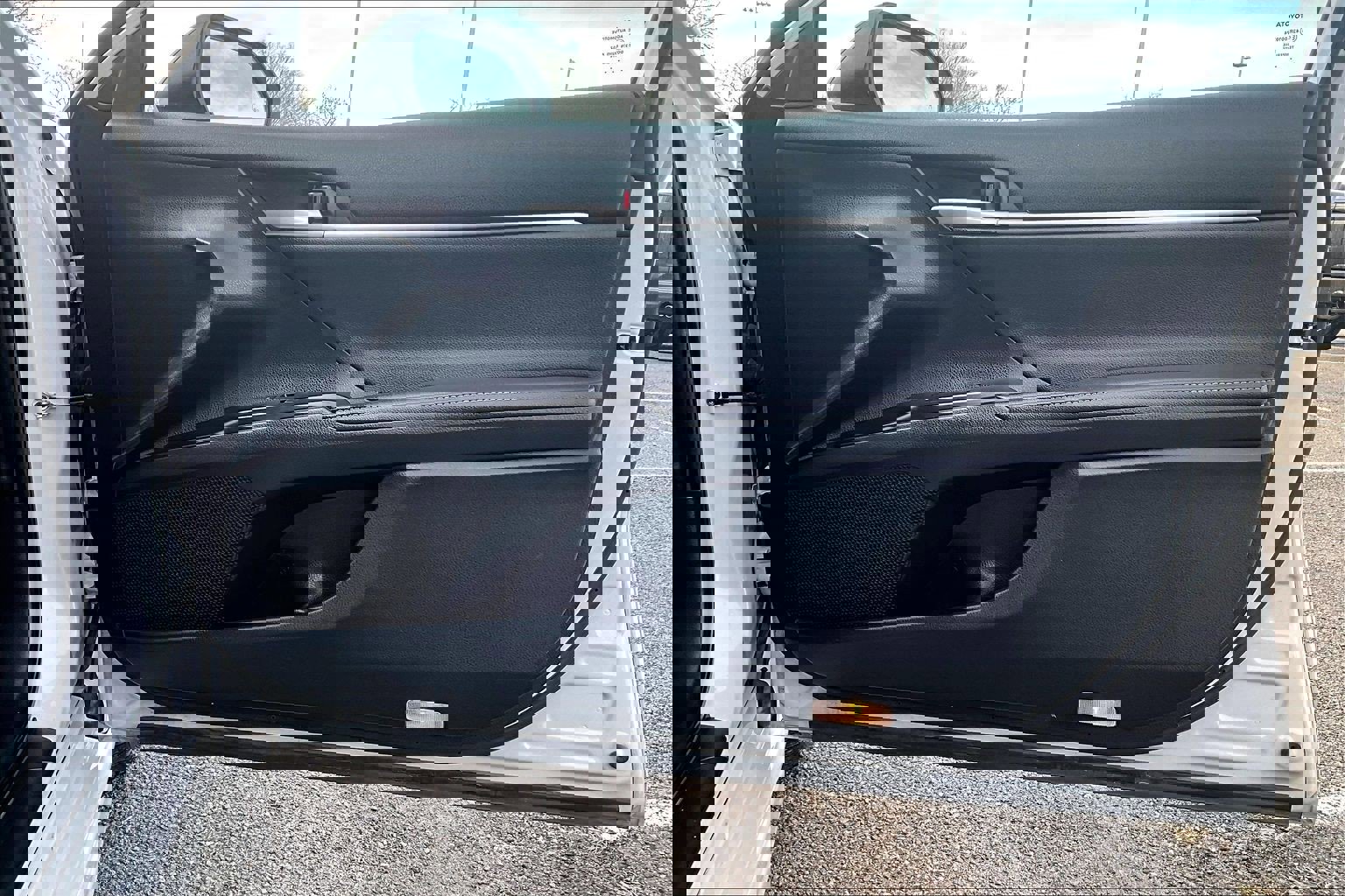 Used 2023 Toyota Camry XSE image 22