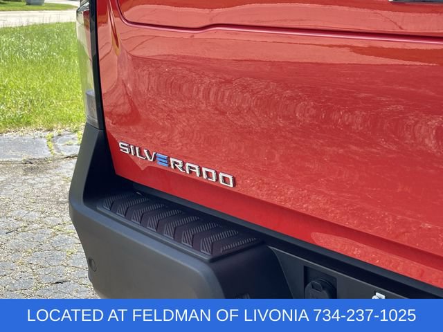 Used 2025 Chevrolet Silverado EV LT AWD/4WD image 31