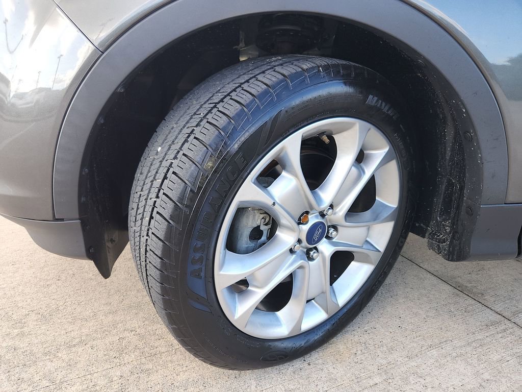 Used 2015 Ford Escape Titanium FWD image 31
