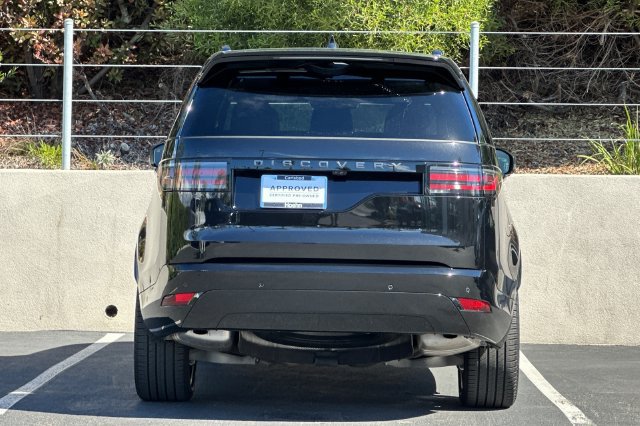 Certified 2025 Land Rover Discovery Dynamic SE AWD/4WD image 4