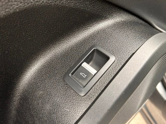 Used 2019 Audi SQ5 Premium Plus w/ Premium Plus Package AWD/4WD image 32