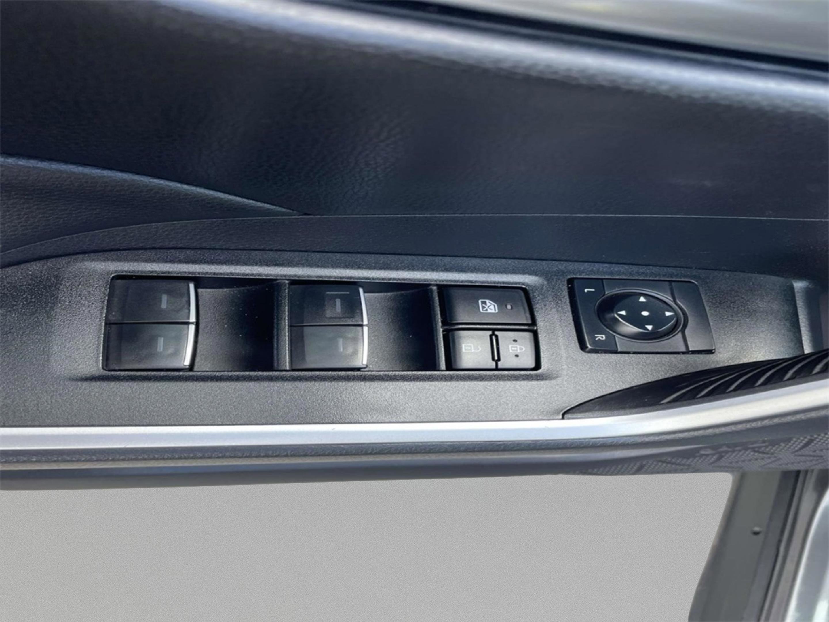 Used 2023 Toyota RAV4 XLE image 22