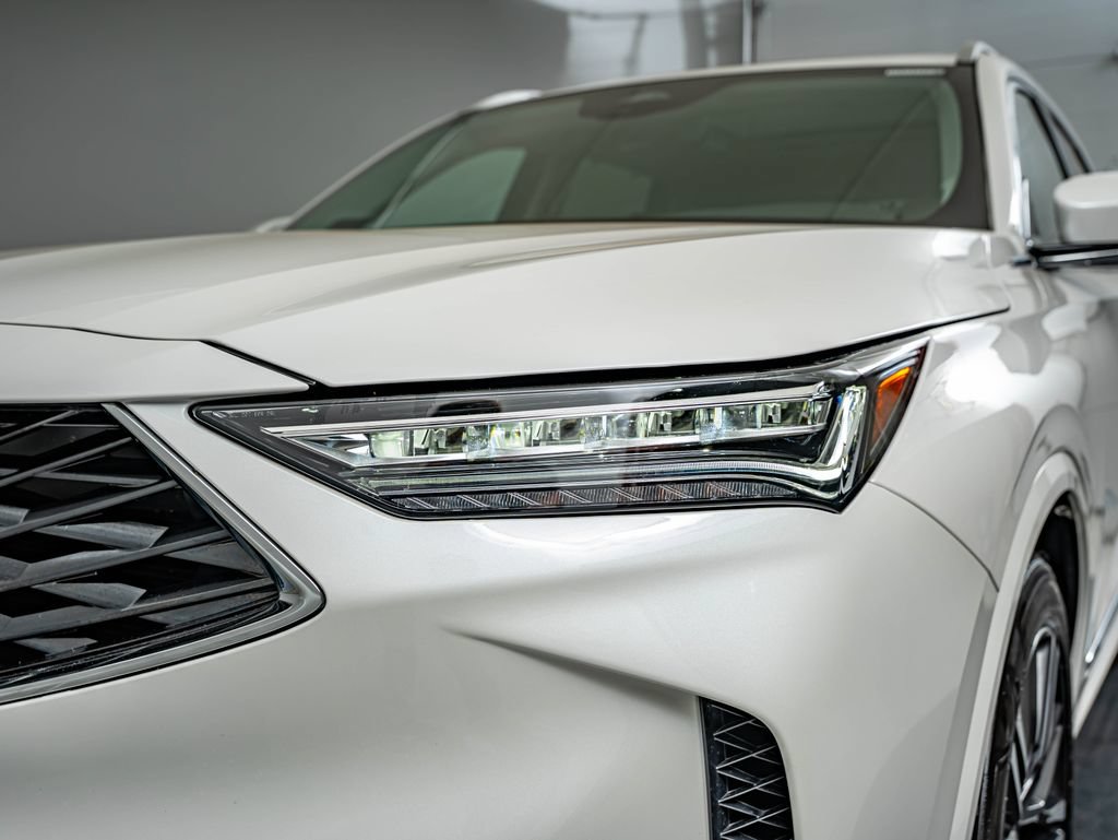 Certified 2026 Acura MDX w/ Advance Package AWD/4WD image 13