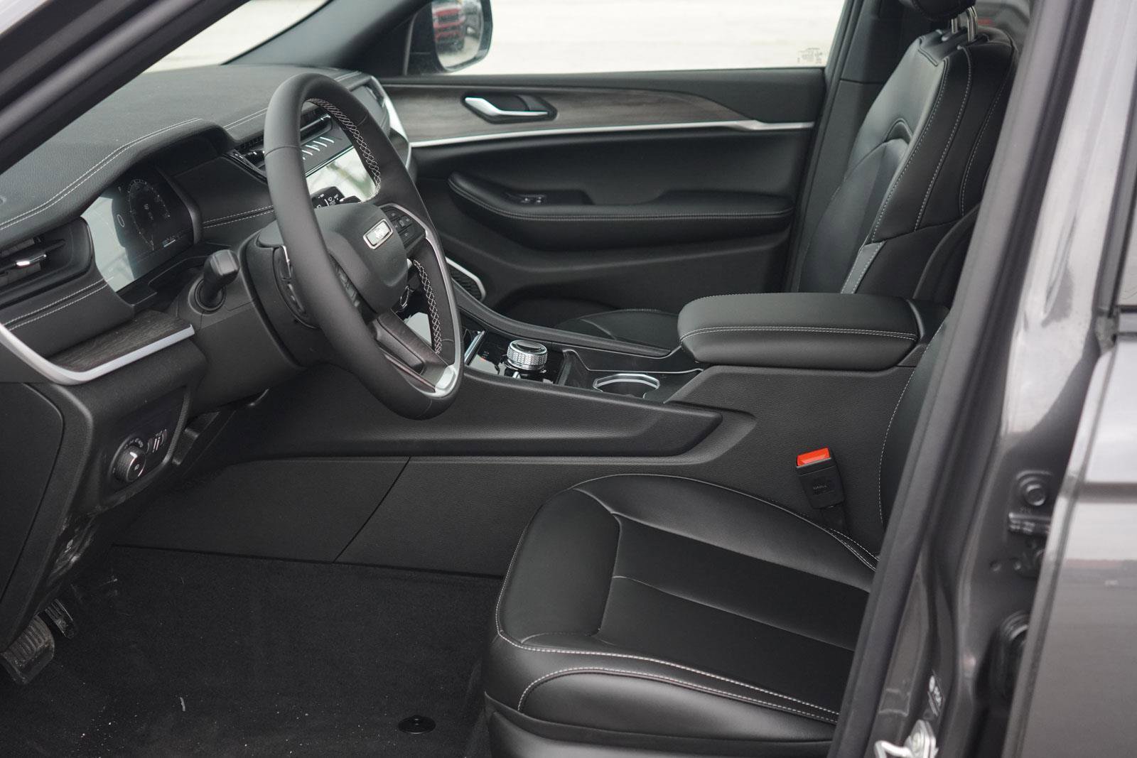 New 2026 Jeep Grand Cherokee Limited image 24