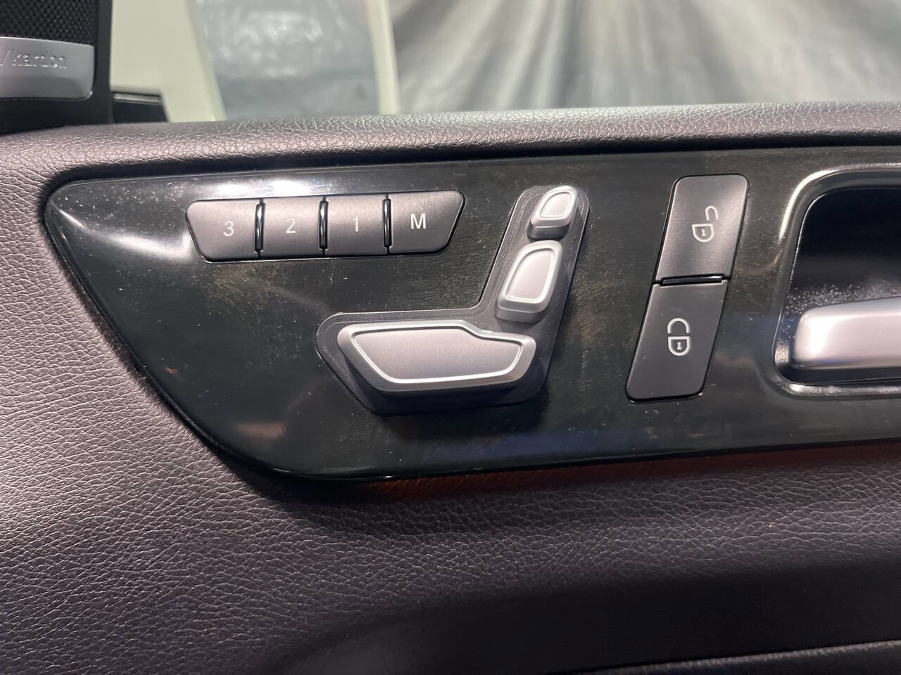 Used 2017 Mercedes-Benz GLS 550 4MATIC image 13