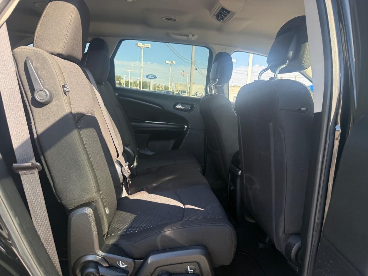 Used 2019 Dodge Journey SE FWD image 10