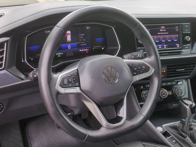 Used 2024 Volkswagen Jetta SE FWD image 31