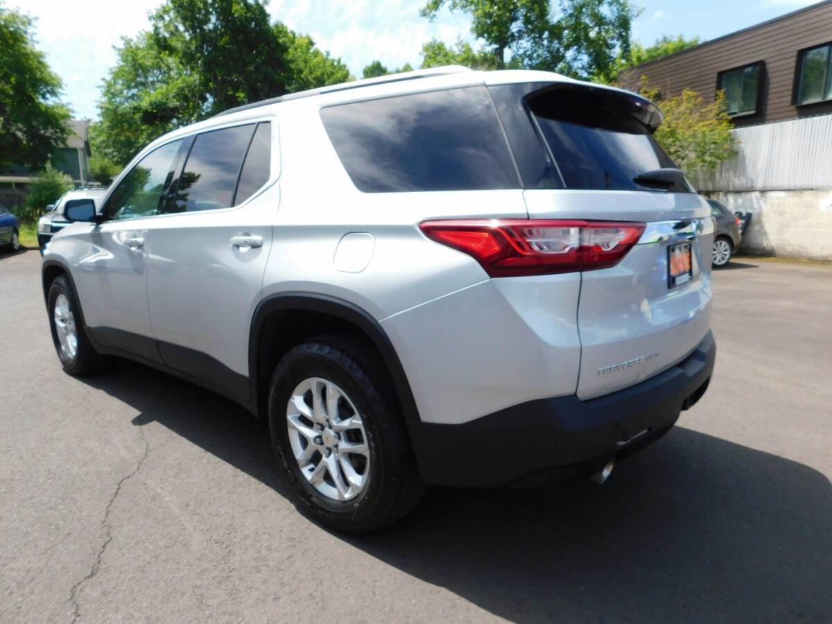 Used 2019 Chevrolet Traverse LT w/ LPO, Floor Liner Package image 3