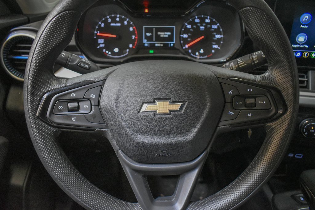 Used 2024 Chevrolet Trax LS w/ LS Convenience Package image 12