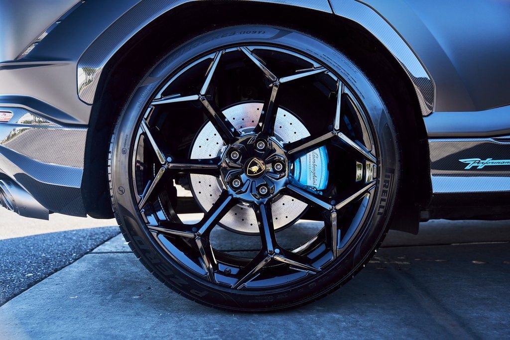 Used 2024 Lamborghini Urus Performante image 29