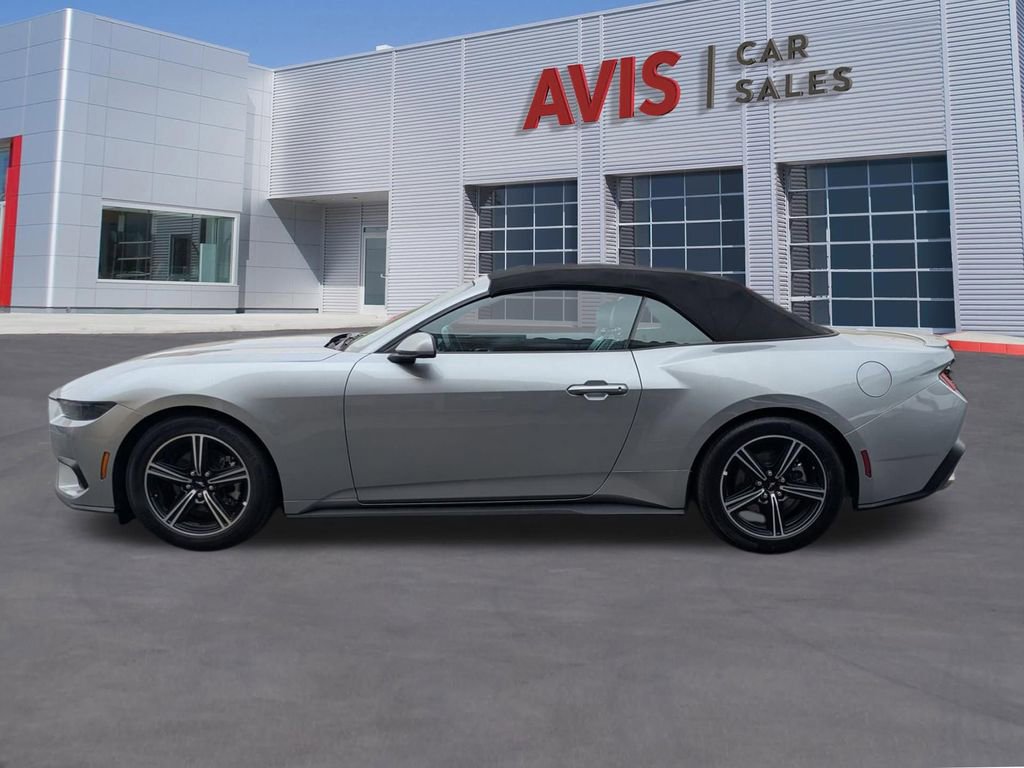 Used 2025 Ford Mustang Premium RWD image 2