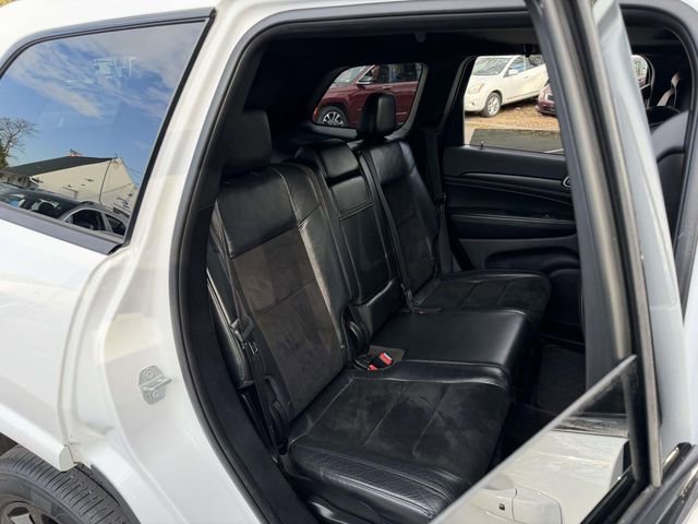 Used 2017 Jeep Grand Cherokee Altitude AWD/4WD image 14