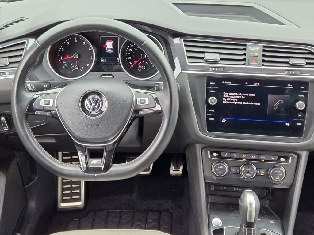 Used 2021 Volkswagen Tiguan SE R-Line image 35