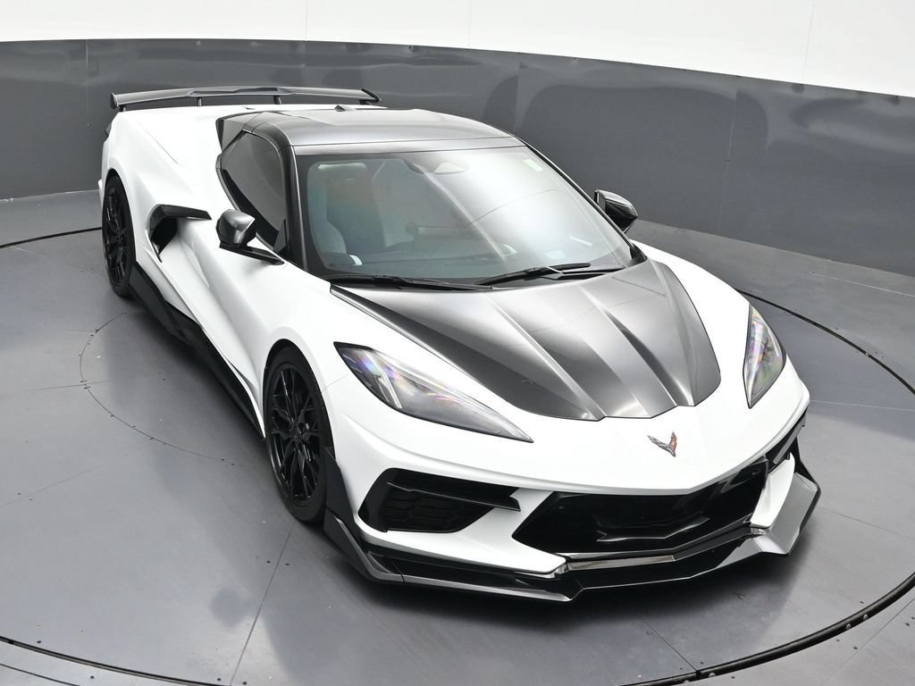 Used 2025 Chevrolet Corvette Stingray Preferred Conv w/ Z51 Performance Package RWD image 24