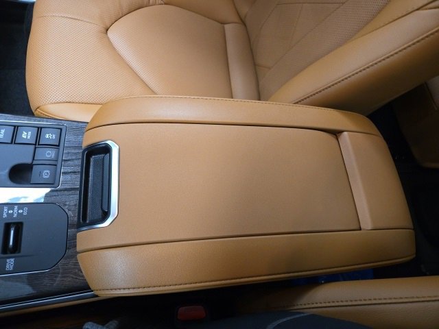 New 2026 Toyota Highlander Platinum image 29