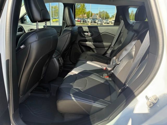 Used 2022 Jeep Cherokee Limited w/ Mopar Interior Package image 24
