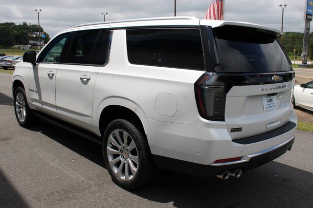 New 2025 Chevrolet Suburban Premier image 4
