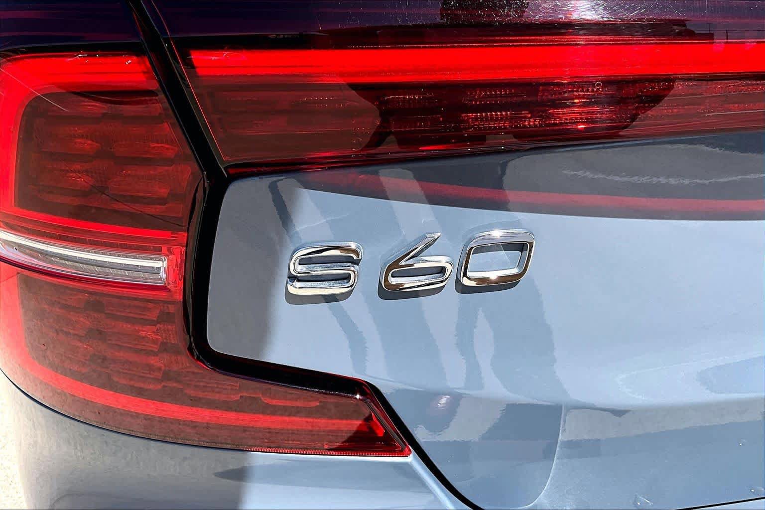 Used 2024 Volvo S60 T8 Ultimate AWD/4WD image 10