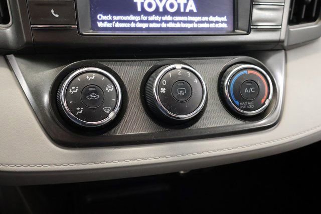 Used 2014 Toyota RAV4 LE image 18