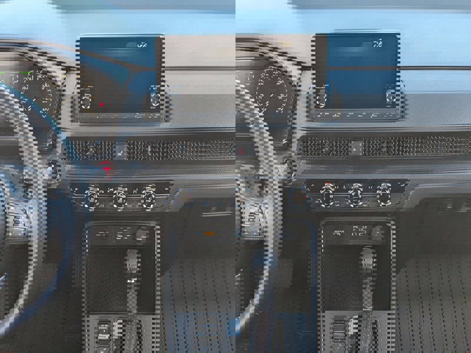 Used 2025 Honda CR-V Sport image 17