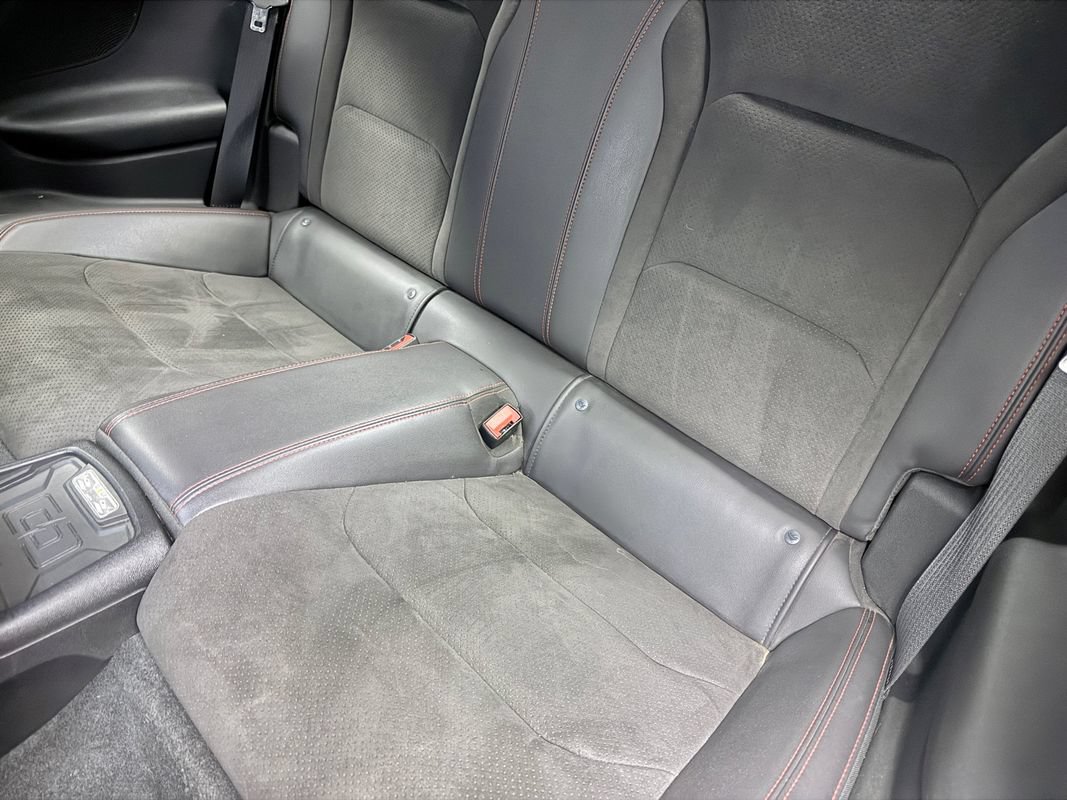 Used 2018 Chevrolet Camaro ZL1 RWD image 13